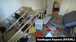 Една от стаите в Рейнбоу хъб след нападението