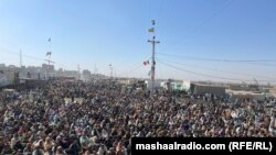 د پاکستان او افغانستان ترمنځ د پاسپورټ او ویزې پرضد په چمن کې پرلت اوس هم روان دی. (انځور: ارشیف)