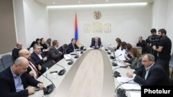 Ermənistan parlamentinin Hüquq komitəsinin iclası
