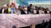 Активисты и родственники погибших во время Январских событий в Казахстане во время акции памяти. Алматы, 5 января 2024 года