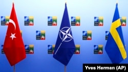 Абдулла Гюлер сказав, що парламент може включити заявку Швеції до свого порядку денного в «найближчі тижні», не уточнивши, коли саме