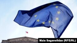 საქართველოს და ევროკავშირის დროშები - საილუსტრაციო ფოტო