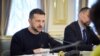 За словами Володимира Зеленського, ключові акценти , які обговорювалися, – протиповітряна оборона, збереження життів українців і припинення будь-яких спроб Росії затягнути цю війну