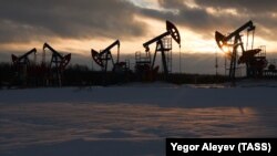 Минулого року Росія поставила до Китаю рекордні 107,02 мільйона метричних тонн сирої нафти, що еквівалентно 2,14 мільйона барелів на добу.