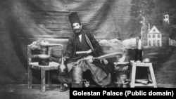 «Alhimik iş başynda» 1800-nji ýylyň soňlaryndaky Eýran. 