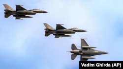 Винищувачі F-16, фото ілюстративне