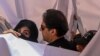 احتساب عدالت د توشه خانې قضیه کې عمران خان او د هغه ښځې ته د ۱۴ کلونو د بند سزا اورولې