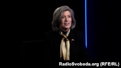«Якщо ви подивитеся на склад і Сенату, і Палати представників Сполучених Штатів, то переважна більшість підтримує Україну і хоче, щоб цей пакет був ухвалений» – сенаторка Ернст