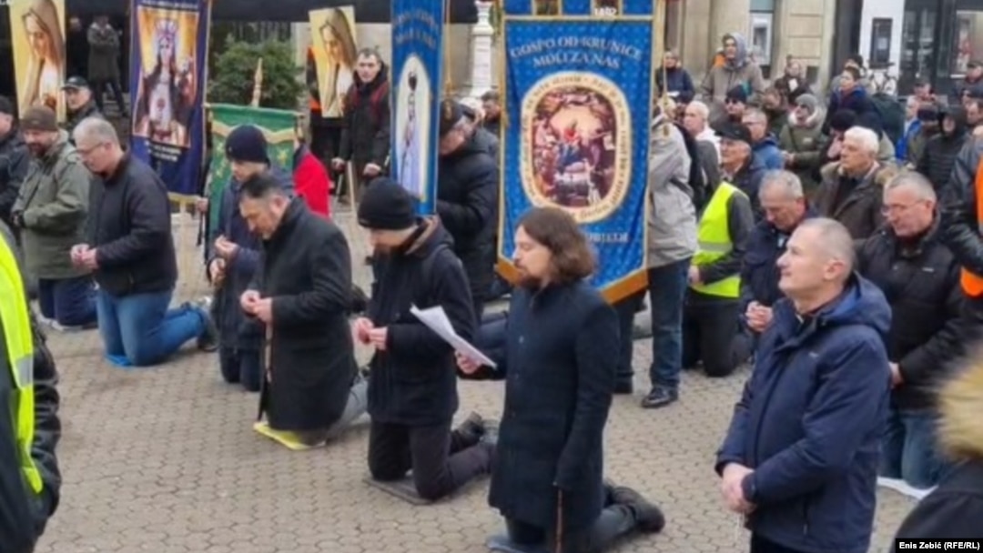 Zahtjevi u molitvama su - da muškarci budu duhovni autoritet u obitelji, da se djevojke "čedno" oblače, da nema seksa prije braka, da se zabrani pobačaj. (Foto: Zagreb 4. marta 2023.)