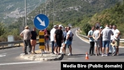 Građani blokiraju tunel Sozina