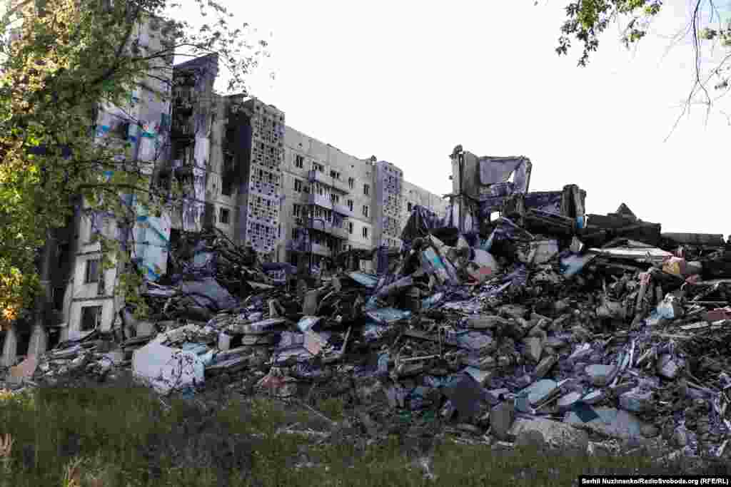 До повномасштабного вторгнення Вугледар – невелике шахтарське містечко, де проживали приблизно півтори тисячі містян, на зараз у місті залишились декілька сотень цивільних людей...