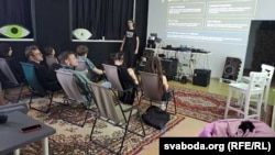 Адкрыцьцё беларускай пратсоры «Золак» у Вільні. Зь першай лекцыяй выступае Петар Мркелаў.