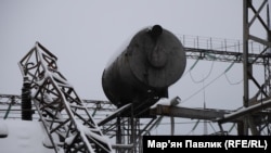 Наслідки ракетного обстрілу Росії на одному з енергетичних підприємств України