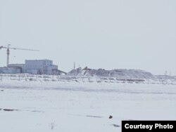 Новая золотоперерабатывающая фабрика, против запуска которой ранее выступали жители поселка Бестобе Акмолинской области. 30 января 2022 года