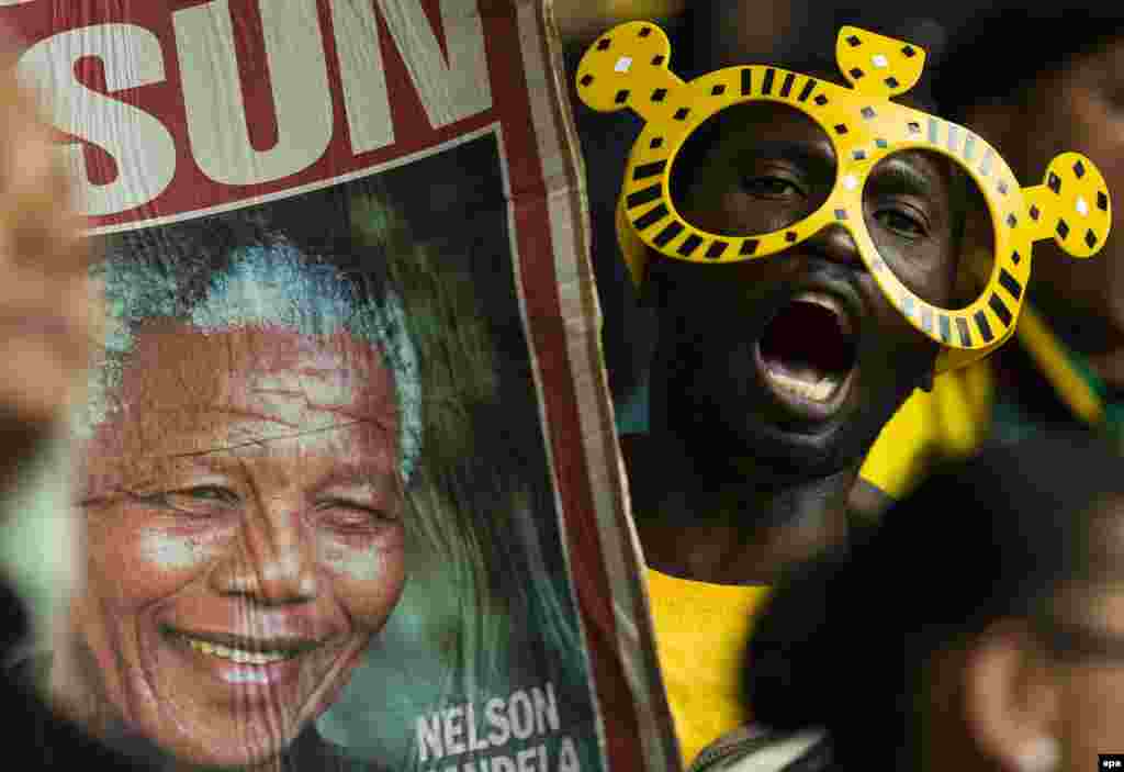Johannesburg, 10. decembar 2013. Foto: EPA /Ian Langsdon