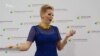 Вдова Вороненкова заспівала українською і презентувала благодійний фонд (відео)