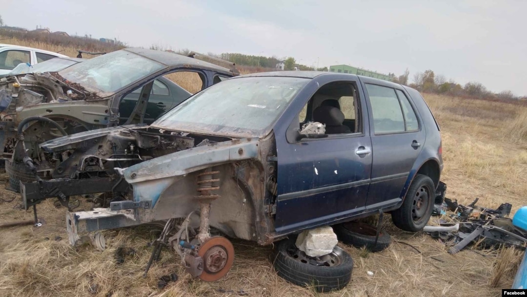 Comunele din jurul Bucureștiului au devenit principala sursă de poluare a orașului în urma incendierii autoturismelor .