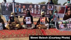 د ورکو بلوڅو کورنۍ وايي حکومت دې د هغوی خپلوان پیدا کړي.