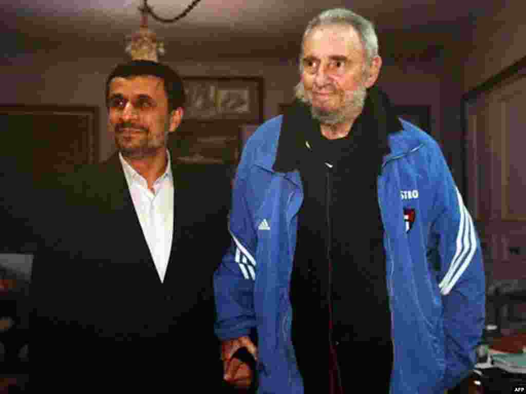 Фидел Кастро Ирандын мурдагы лидери Махмуд Ахмадинежад. 2012