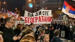 Doček za beogradske studente u Novom Sadu: Aplauzi i ovacije na ulicama