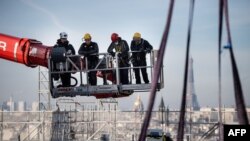 Sigurnosni problemi poput požara u tvornici i urušavanja rudnika u prošlosti često potaknuli kolektivne akcije, budući da su radnici osjećali da su im životi ugroženi. 