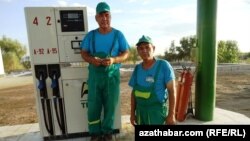 Türkmenistanyň nebit-gaz pudagyndaky özgertmeler energiýa serişdeleriniň dünýä bazaryndaky bahalarynyň peselmeginiň çäginde bolup geçýär