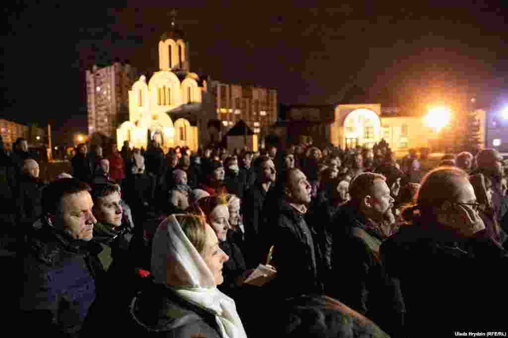 Під час пасхального богослужіння у столиці Білорусі, Мінську, 19 квітня