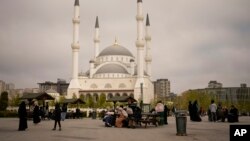 23-nji aprelde Stambulda bolan ýertitremede 150 adamyň ýaralanandygy habar berildi. 