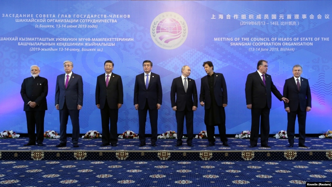 Imagine a membrilor Organizației de Cooperare de la Shangai din timpul summitului din Kârgâstan, din iunie 2019