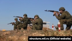 До навчання залучені 50 одиниць бойової техніки, повідомляє прес-служба російського флоту