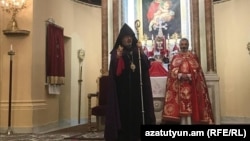 Ստամբուլում գտնվող հայկական Վարդանանց եկեղեցում Հայոց ցեղասպանությունը նվիրված պատարագ, արխիվ