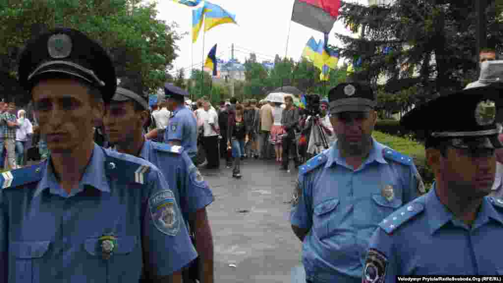 У правоохоронців були проблеми з прихильниками «регіоналів», які поводились агресивно
