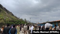چارواکي وايي، د تورخم دواړو خواوو ته یې خلکو ته د تګ راتګ اجازه ورکړې ده - پخوانی انځور. 