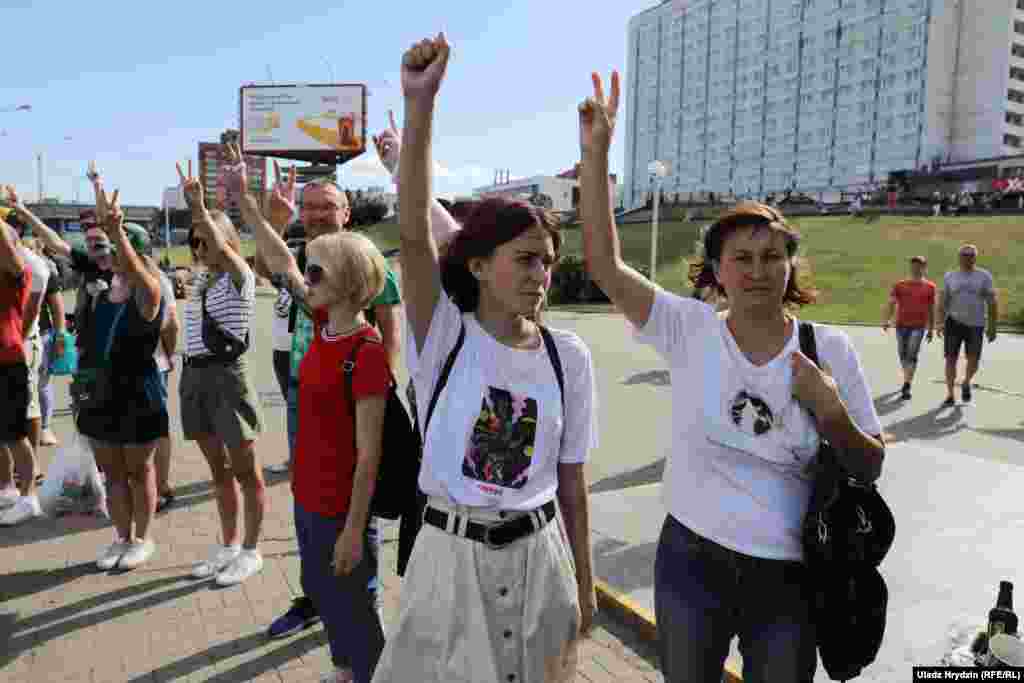 Антиурядові протестувальники у Мінську