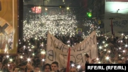 Do incidenta je došlo tokom 15-minutnog odavanja pošte žrtvama novosadske tragedije, 15. mart 2025.