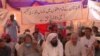 کوټه: حکومت مخالفه سياستوالو د اسمبلۍ مخې ته پرلت وهلی