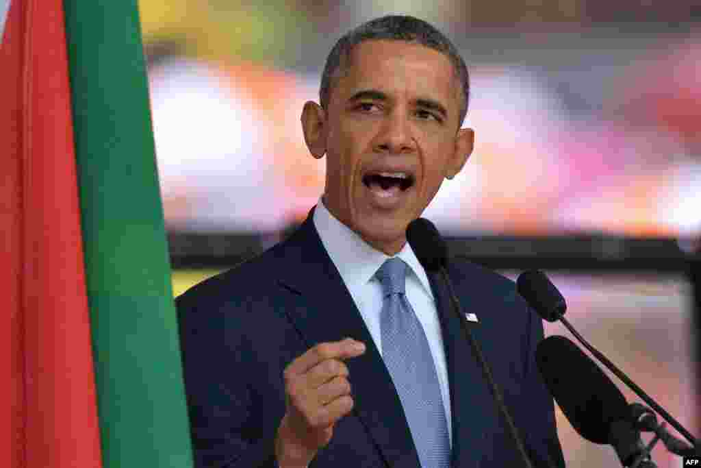 Na komemoraciji preminulom Nelsonu Mandeli govorio je američki predsjednik Barack Obama, 10. decembar 2013. Foto: AFP / Alexander Joe