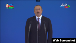 Ալիևը ելույթ է ունենում Բաքվի ռազմական շքերթում, 26-ը հունիսի, 2018 թ․ 