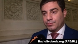 «Це може містити реальну загрозу дотриманню конституційних прав і свобод громадян України, зокрема на свободу переміщення і на працю»