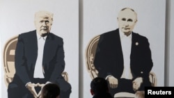 Krymda prezidentler Tramp, Putin we Si dagy şekillendirilen çeper eserler sergisi açyldy