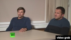 «Олександр Петров» і «Руслан Боширов» під час інтерв'ю RT