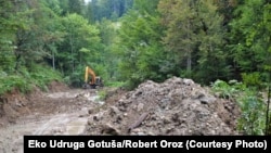 Iz federalnog ministarstva kažu kako su koncesije za manje hidroenergetske objekte (snage do pet MW) definirane kantonalnim zakonima (na fotografiji gradnja mini hidroelektrane na rijeci Ugar)