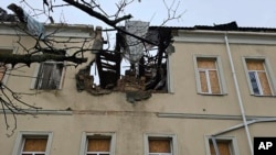 Ілюстраційне фото: наслідки російського обстрілу Херсона, грудень 2023 року