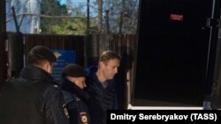 Алексея Навального снова задержали, едва он вышел из спецприемника. 24 сентября 2018 