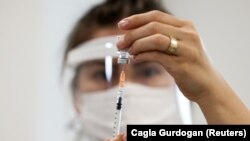 Lо листа очікування вакцинації від COVID-19 записалися 765 181 людина