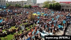 Як відзначали День пам'яті жертв депортації в українському Криму (фотогалерея)