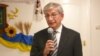  Євген Чолій виступає перед українською громадою в Будапешті