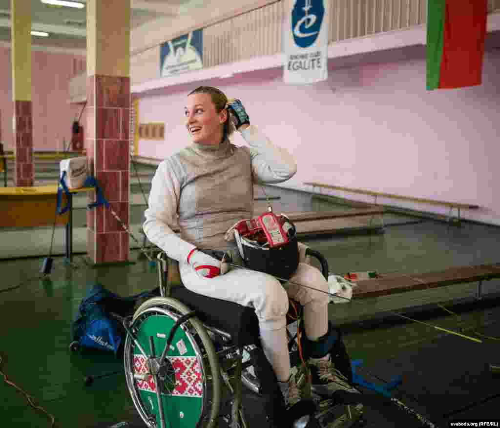 Для Алены гэта ўжо другая Паралімпіяда. Дыягназ — пералом хрыбетніка.