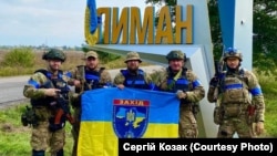 Бійці батальйону Національної поліції України «Захід» після звільнення міста Лиману від російської армії. Лиман, Донеччина, 2 жовтня 2022 року
