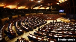 ПАРЄ проголосувала за резолюцію з закликом до Росії звільнити переслідуваних українців і не порушувати права ЗМІ на окупованих територіях ©Shutterstock